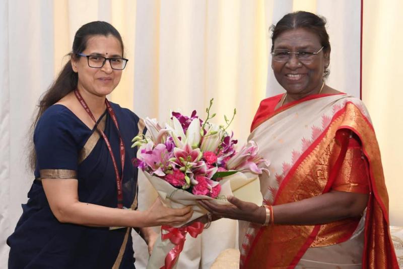 Photographs taken during Probationers of Indian Railways (2018 and 2019 batch) calling on the Hon’ble President of India, Smt Droupadi Murmu at Rashtrapati Bhavan Cultural Centre on 14.09.2023 and 15.09.2023