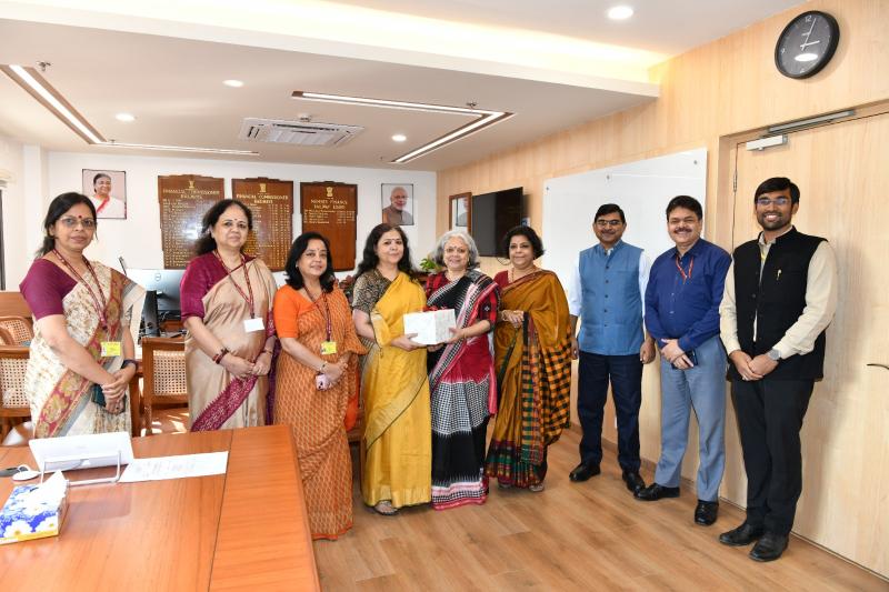 Felicitation program of Ms. Tripti Mathur Mehra, FA&CAO/Traffic and Capex management/NWR